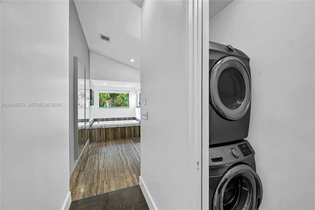 1511 NE 4th Place Fort Lauderdale FL 33301