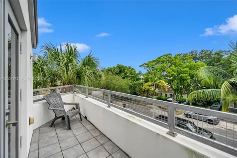1511 NE 4th Place Fort Lauderdale FL 33301