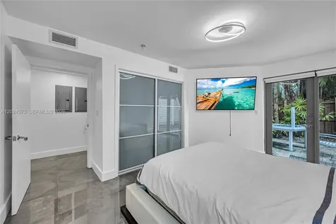 1511 NE 4th Place Fort Lauderdale FL 33301