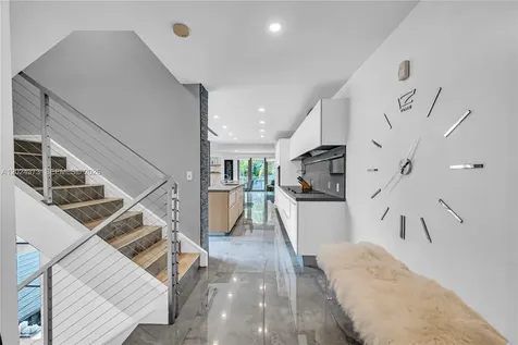 1511 NE 4th Place Fort Lauderdale FL 33301