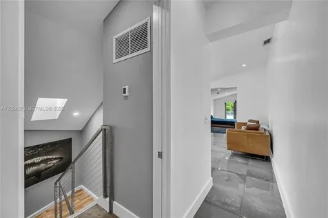 1511 NE 4th Place Fort Lauderdale FL 33301