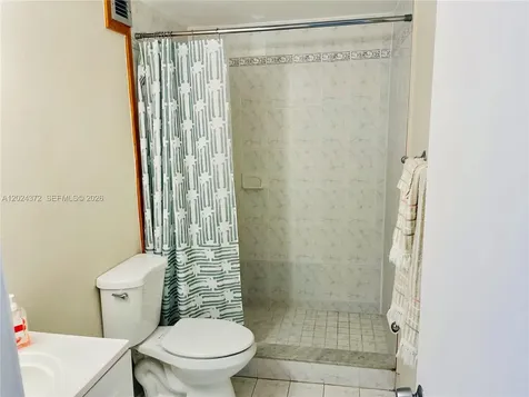 400 Kings Point Drive Sunny Isles Beach FL 33160