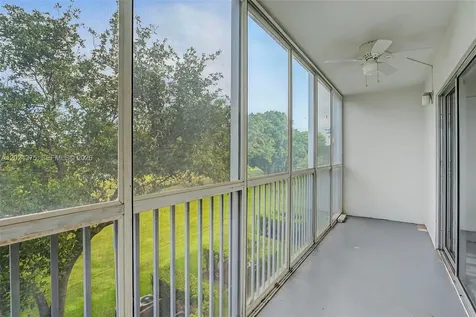 101 SW 132nd Way Pembroke Pines FL 33027
