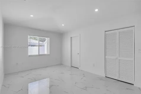 9703 NW 127th Street Hialeah Gardens FL 33018