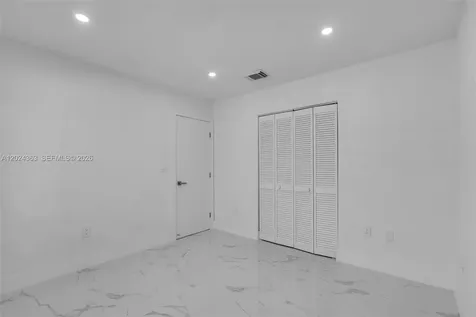 9703 NW 127th Street Hialeah Gardens FL 33018