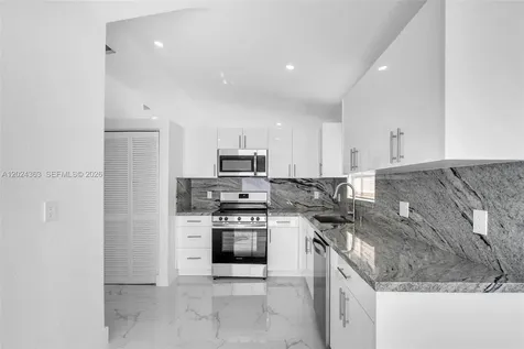 9703 NW 127th Street Hialeah Gardens FL 33018