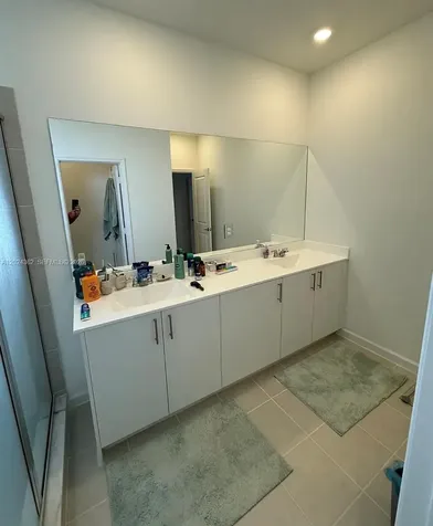 2584 SE 25th Court Homestead FL 33035