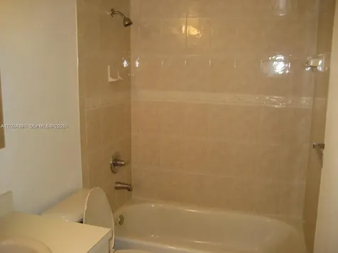 10744 N Kendall Miami FL 33176