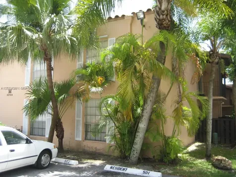 10744 N Kendall Miami FL 33176