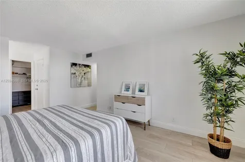 3015 N Ocean Boulevard Fort Lauderdale FL 33308