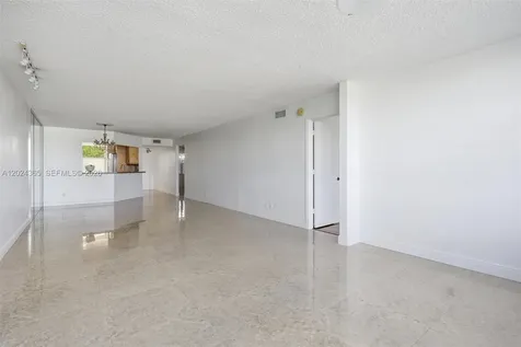 2521 NW 104th Avenue Sunrise FL 33322