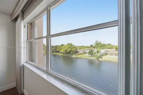 2521 NW 104th Avenue Sunrise FL 33322