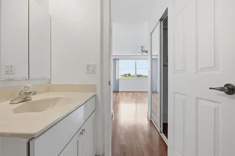 2521 NW 104th Avenue Sunrise FL 33322