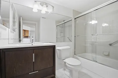 2521 NW 104th Avenue Sunrise FL 33322