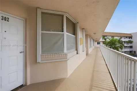 2521 NW 104th Avenue Sunrise FL 33322
