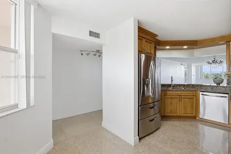 2521 NW 104th Avenue Sunrise FL 33322