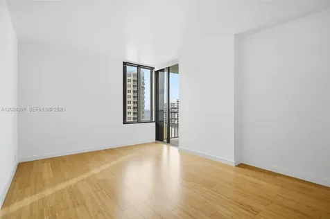 520 Brickell Key Drive Miami FL 33131