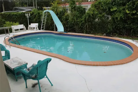 8450 SW 28th Street Miami FL 33155