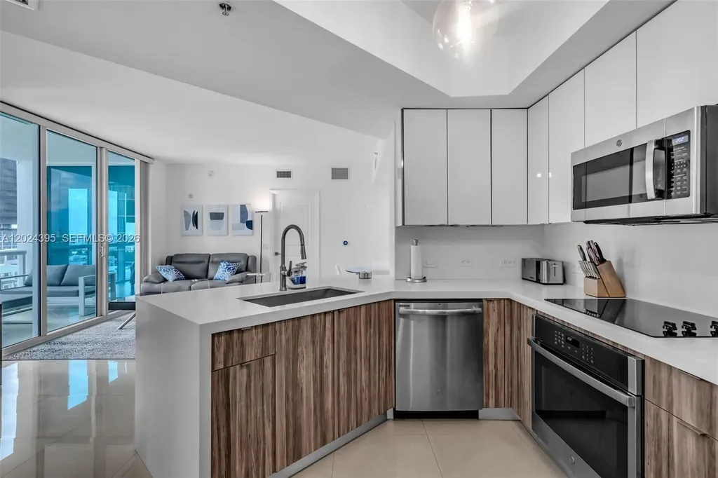 480 NE 30th Street Miami FL 33137