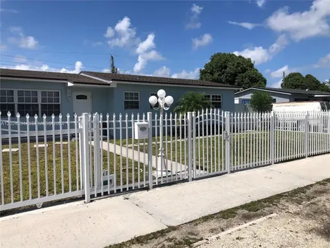 3061 NW 87th Terrace Miami FL 33147