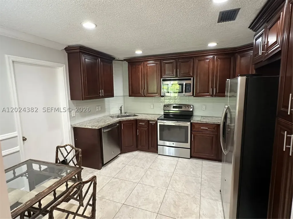 23228 Fountain View Boca Raton FL 33433