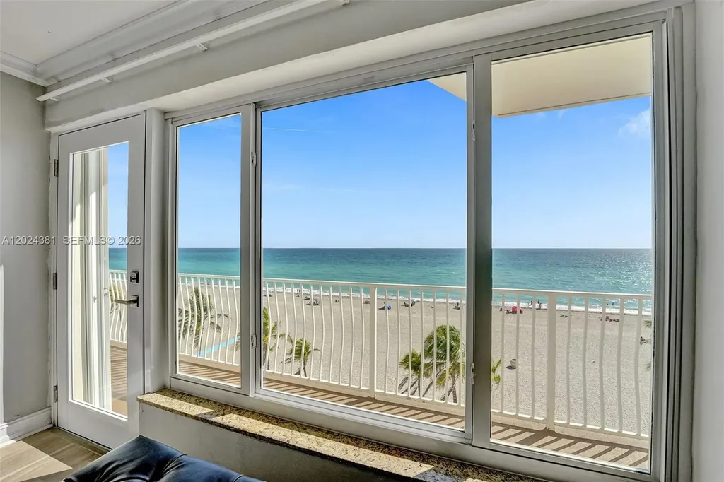 300 Oregon Street Hollywood FL 33019