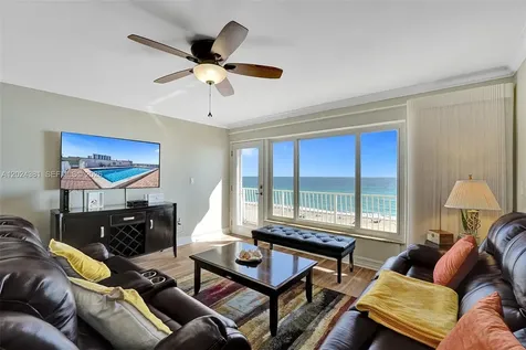 300 Oregon Street Hollywood FL 33019