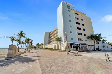 300 Oregon Street Hollywood FL 33019