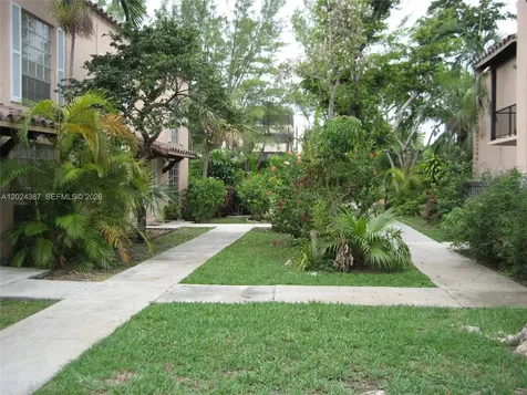 10806 N Kendall Drive Miami FL 33176