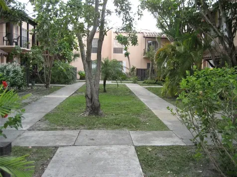 10806 N Kendall Drive Miami FL 33176