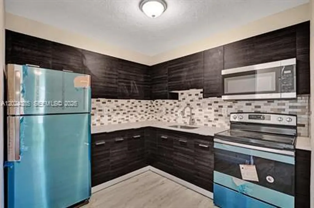 Pompano Beach FL 33069