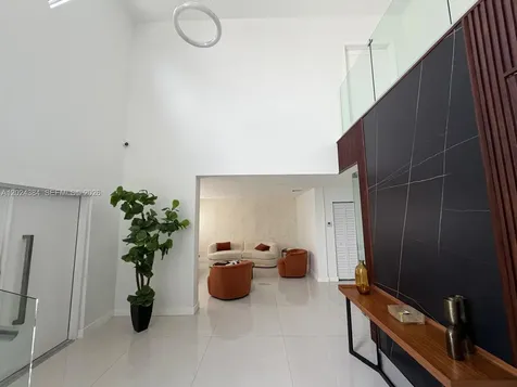 10462 NW 130th Street Hialeah Gardens FL 33018