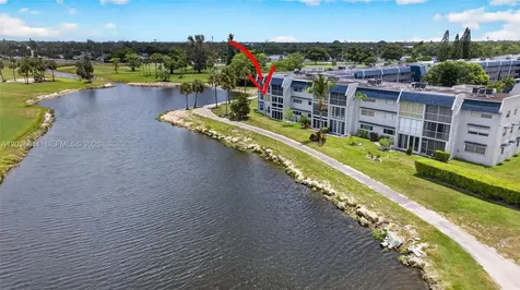 7807 Golf Cir Drive Margate FL 33063