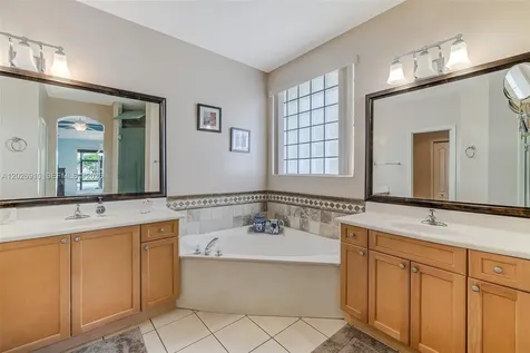 4402 SW 162nd Place Miami FL 33185