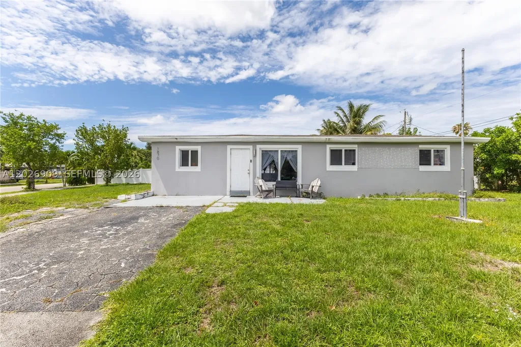 1870 SW 42nd Terrace Fort Lauderdale FL 33317