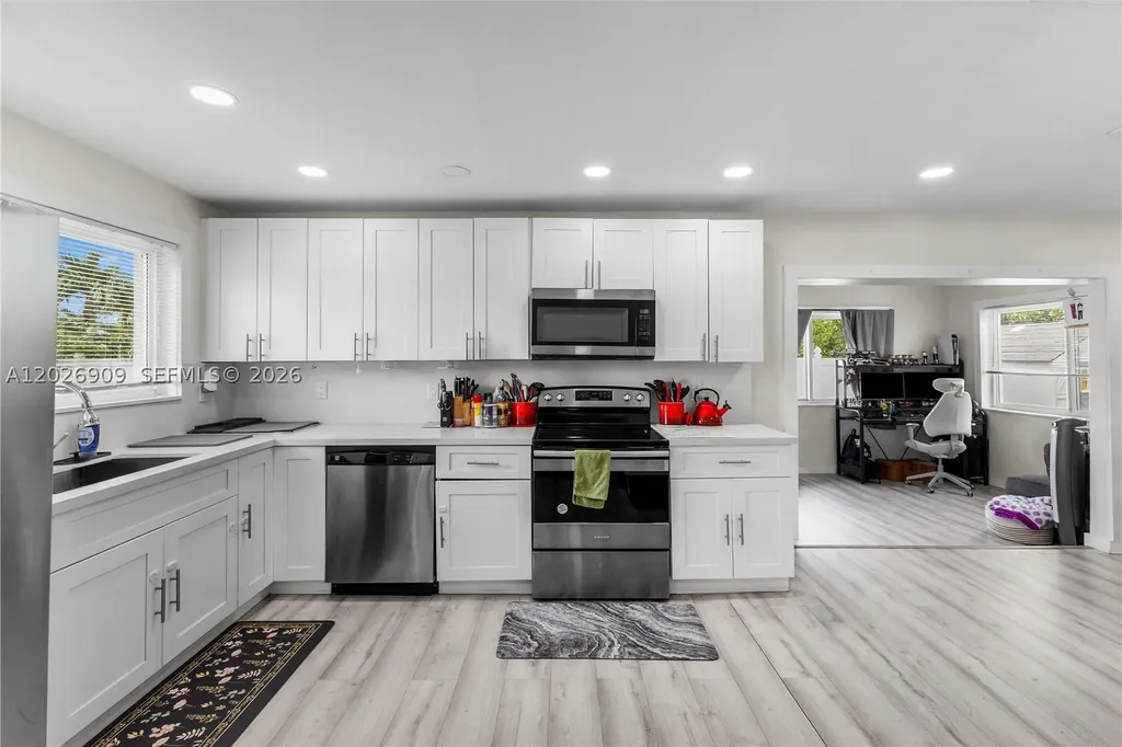1870 SW 42nd Terrace Fort Lauderdale FL 33317