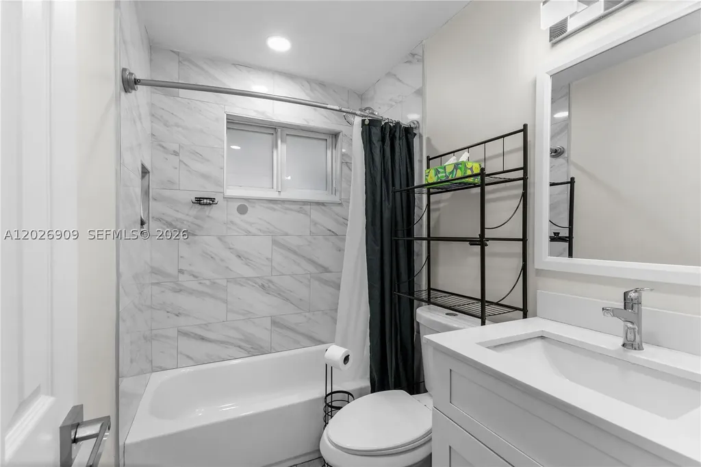 1870 SW 42nd Terrace Fort Lauderdale FL 33317