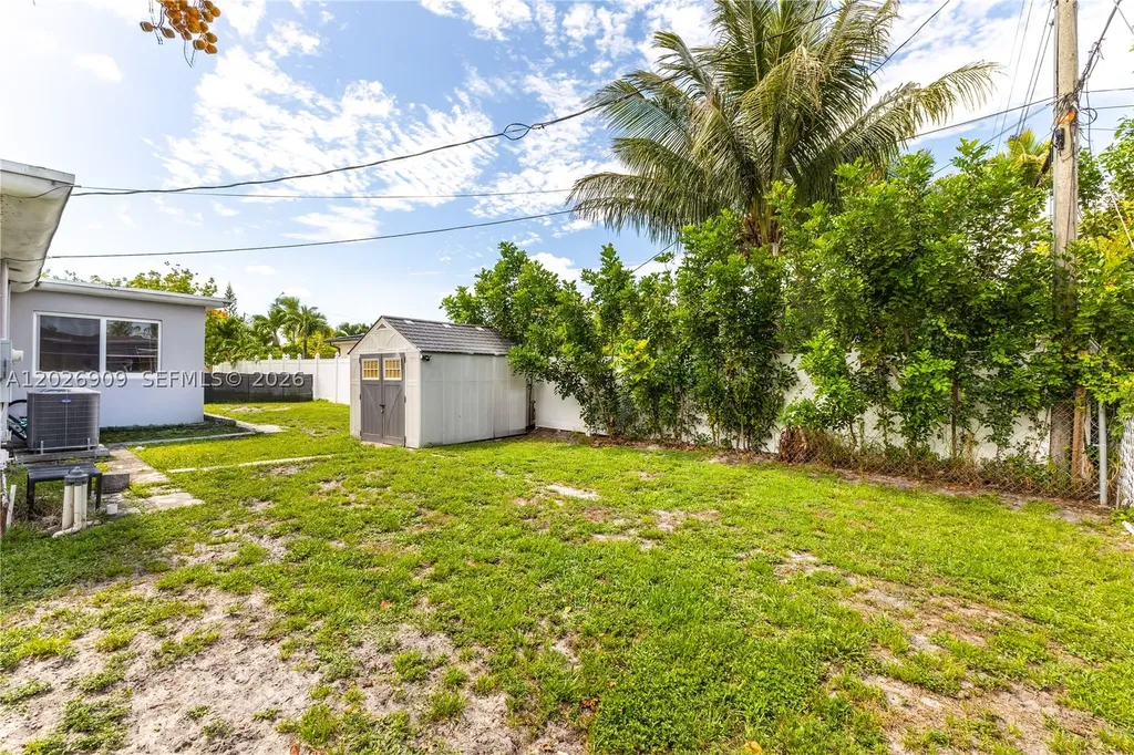 1870 SW 42nd Terrace Fort Lauderdale FL 33317
