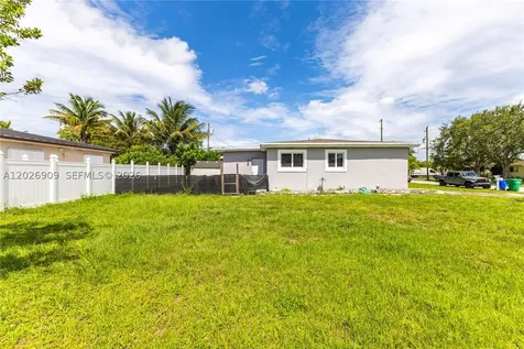 1870 SW 42nd Terrace Fort Lauderdale FL 33317