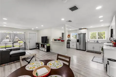 1870 SW 42nd Terrace Fort Lauderdale FL 33317