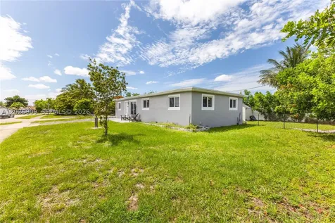 1870 SW 42nd Terrace Fort Lauderdale FL 33317