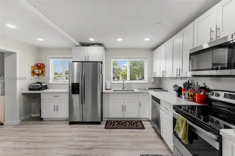 1870 SW 42nd Terrace Fort Lauderdale FL 33317