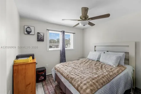 1870 SW 42nd Terrace Fort Lauderdale FL 33317