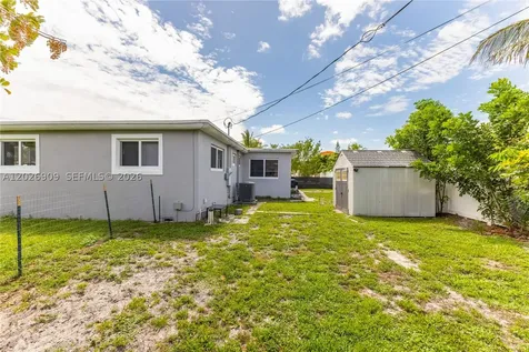 1870 SW 42nd Terrace Fort Lauderdale FL 33317