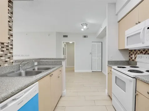 1235 Reserve Way Naples FL 34105