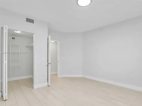 1235 Reserve Way Naples FL 34105