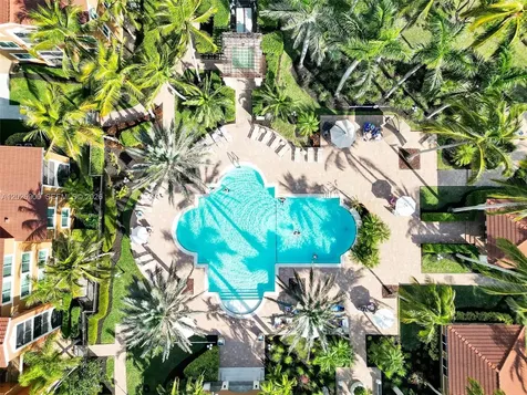 1235 Reserve Way Naples FL 34105
