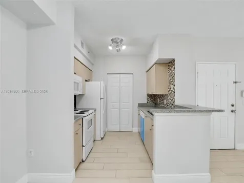 1235 Reserve Way Naples FL 34105