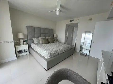 50 Biscayne Boulevard Miami FL 33132