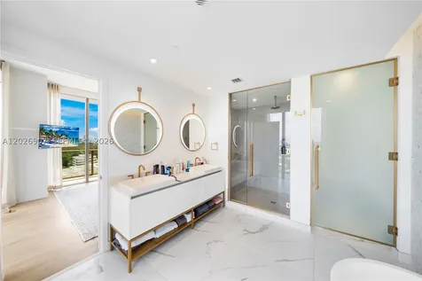 2678 Tigertail Avenue Miami FL 33133